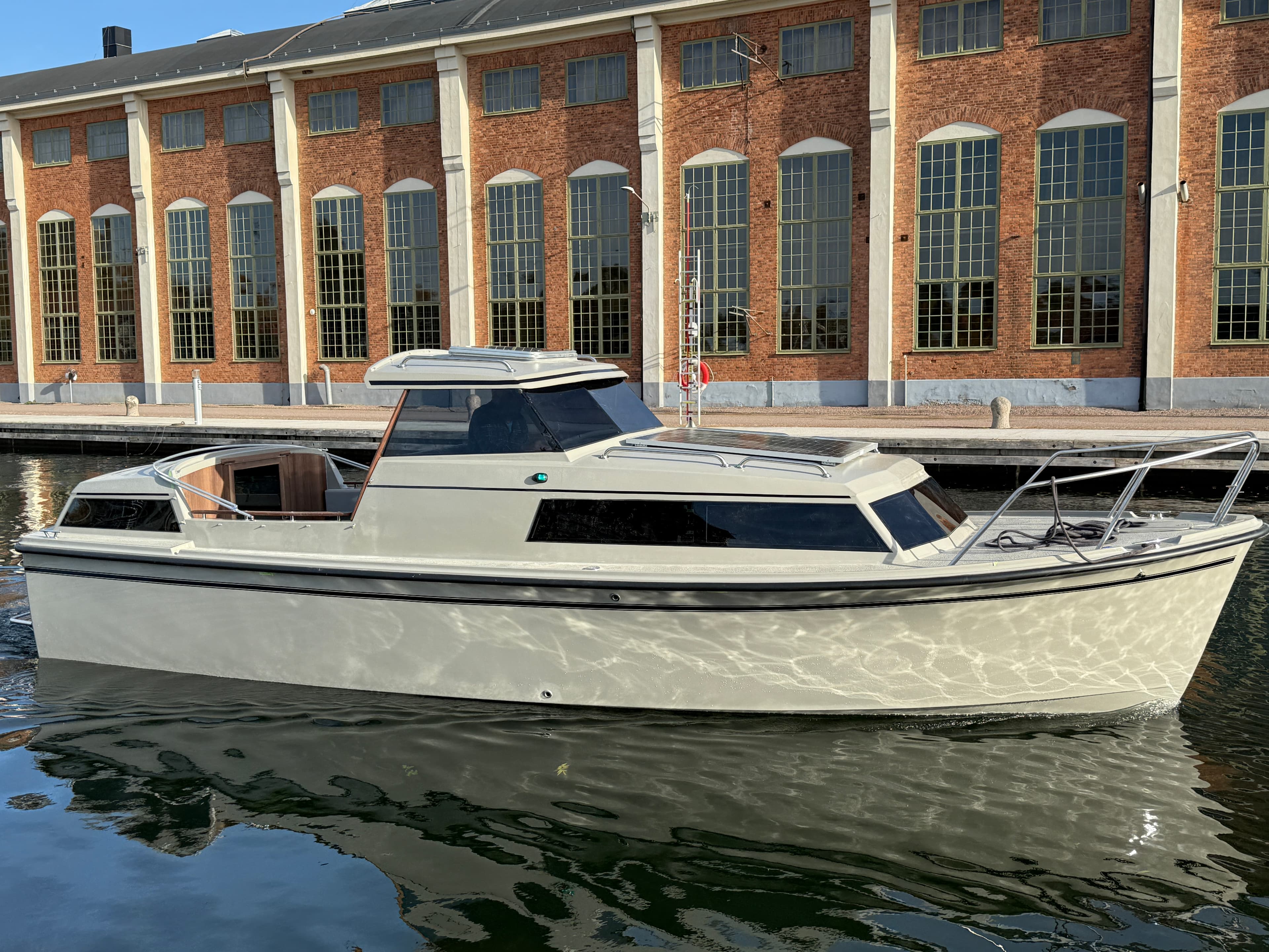 Boat Image 1