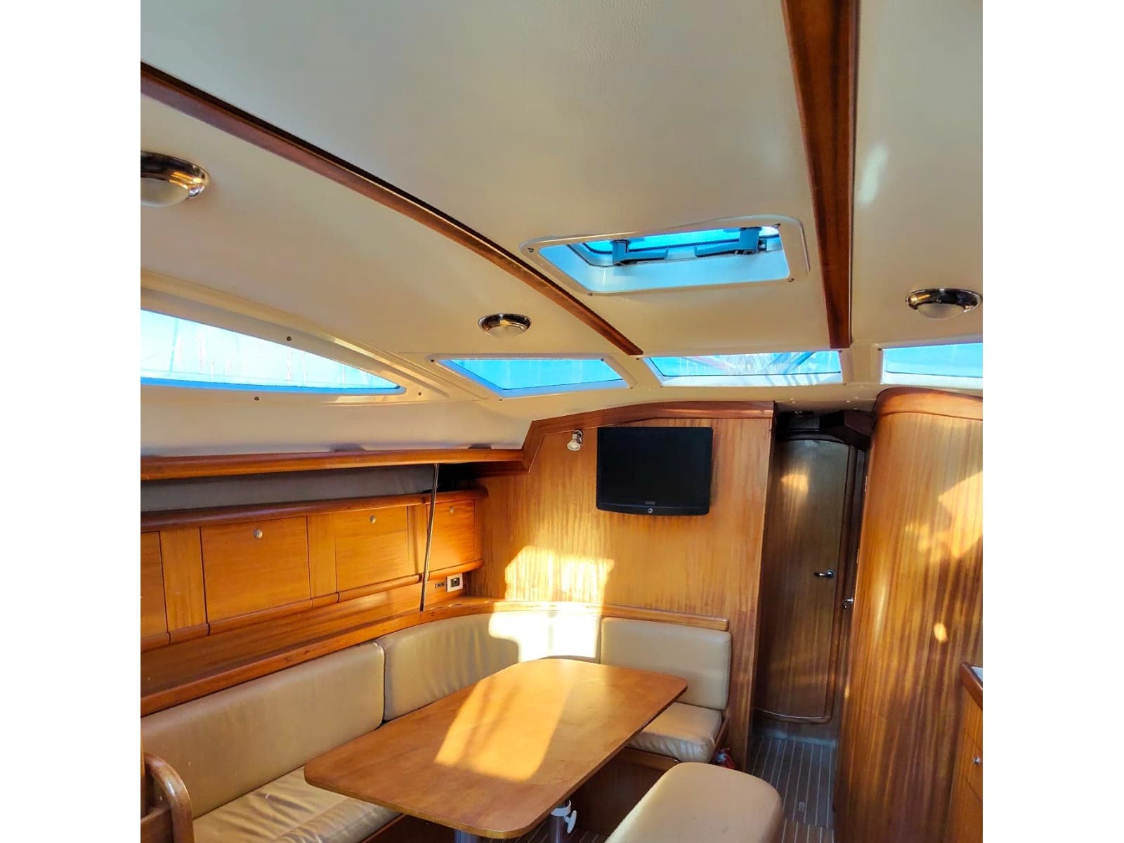 Boat Image 3
