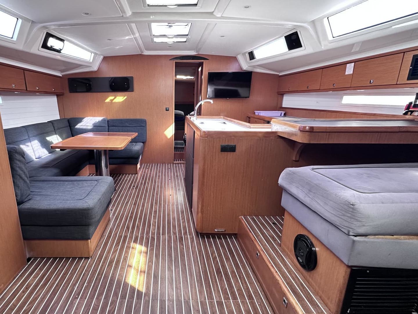 Boat Image 2