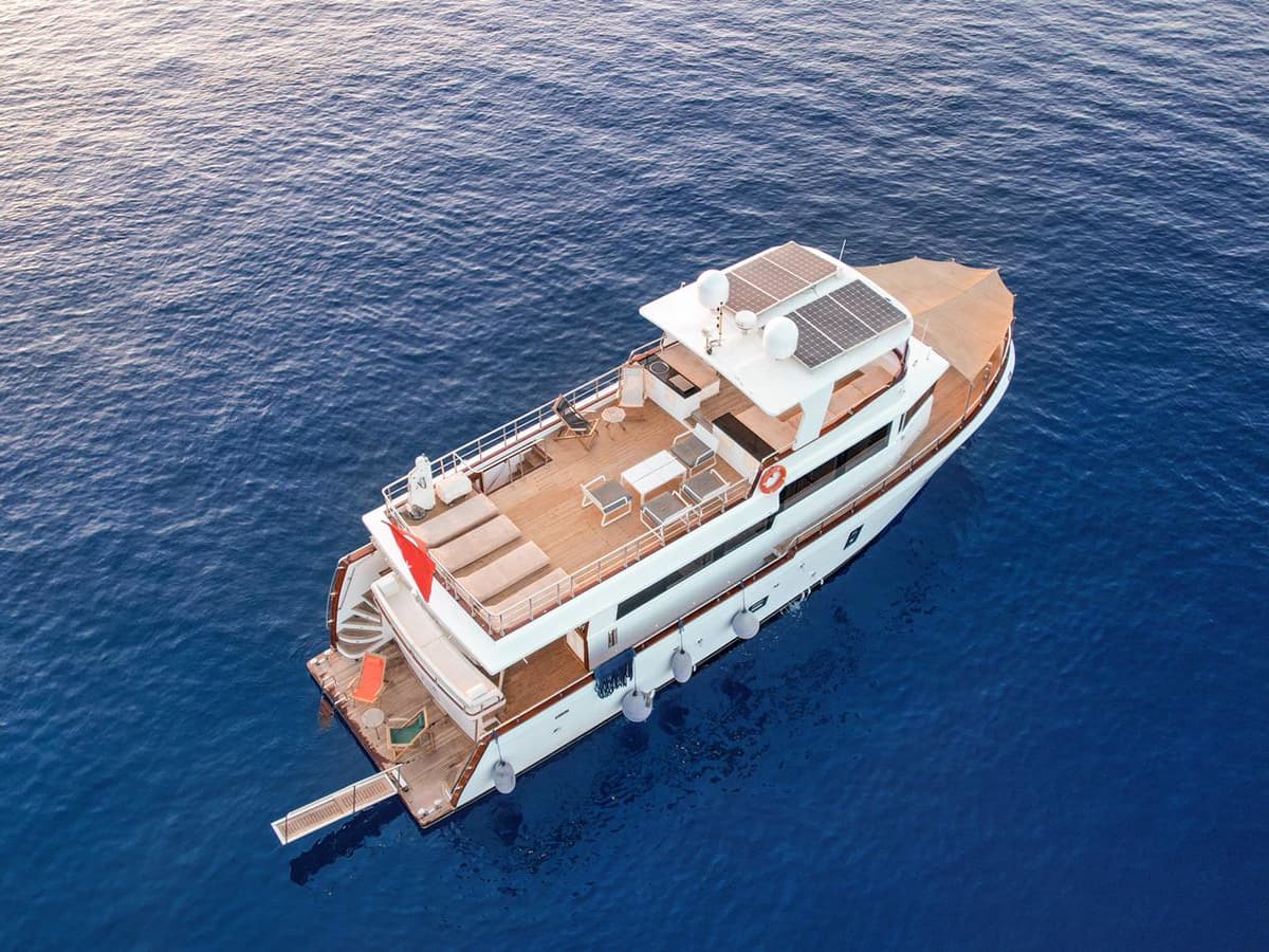 Boat Image 1